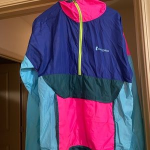 Cotopaxi light weight wind breaker